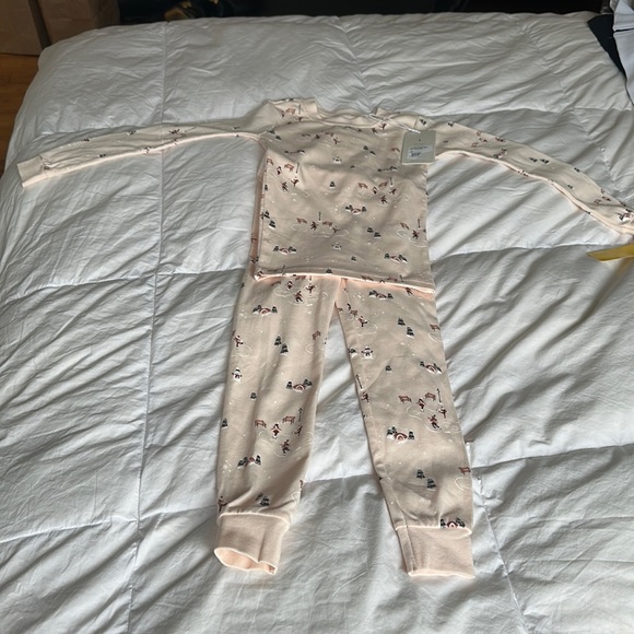 NWT petit lem holiday set size 5 kids